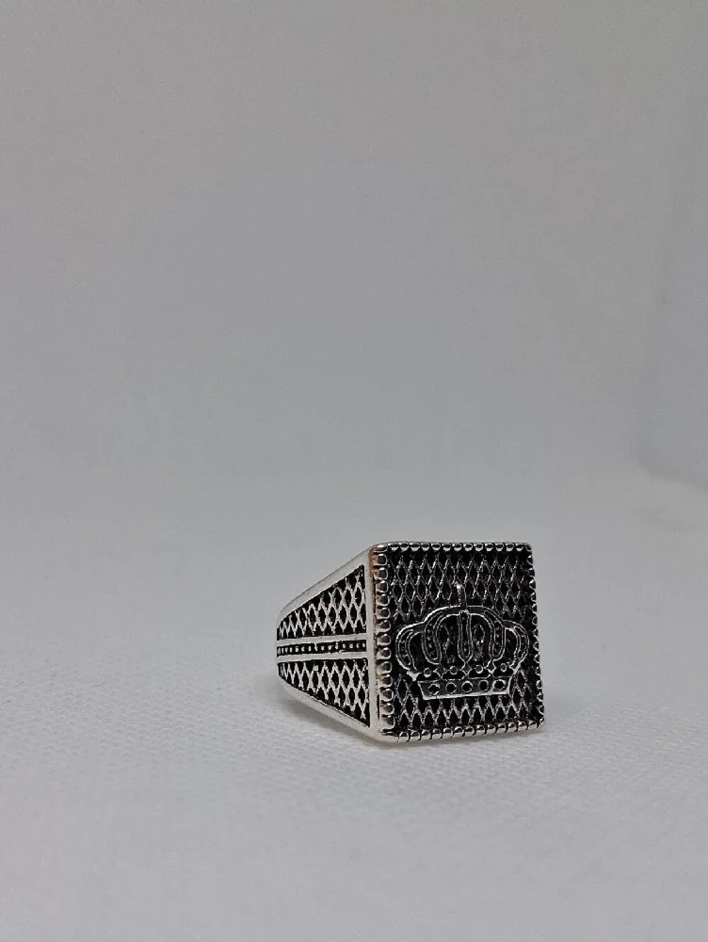 Men's Silver Crown Motif Signet Ring